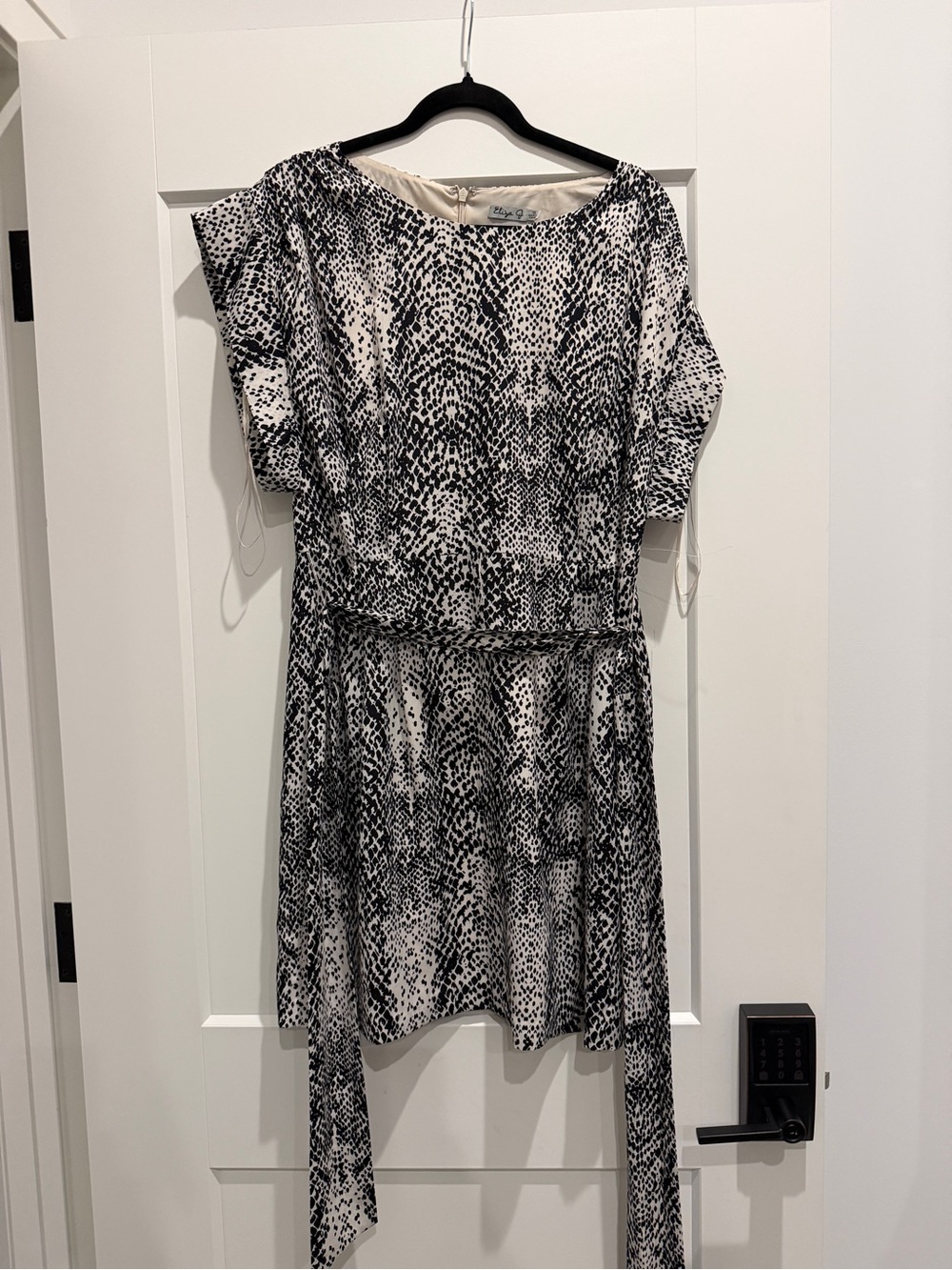 Eliza J Black & White Abstract Print Midi Dress Dolman Sleeps with Self Tie 12
